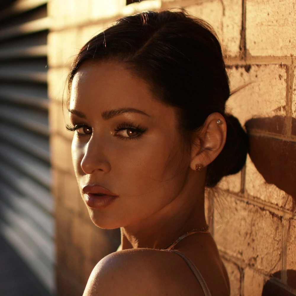 Elesia iimura