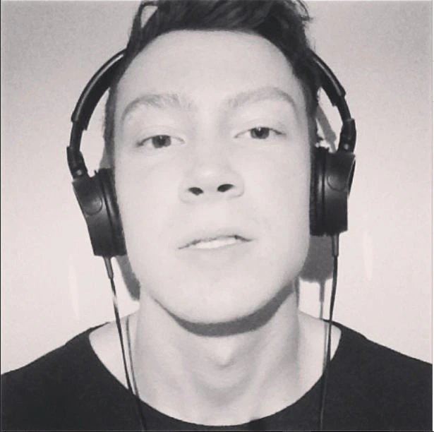 JoshyGee
