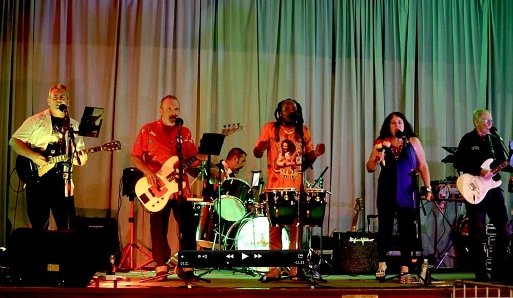Ras Banamungu with The DET-N-ATORS