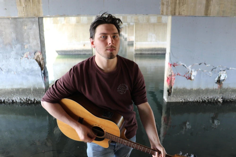Mitch McLaine