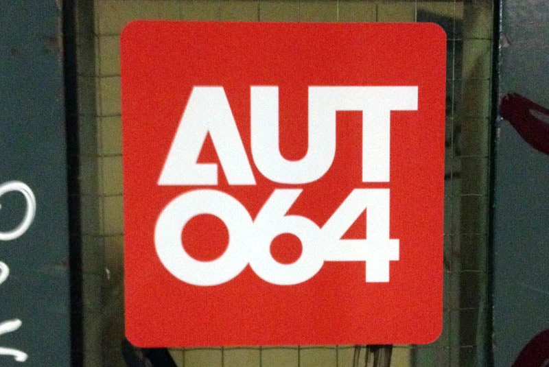 auto64