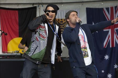 Stik n Move