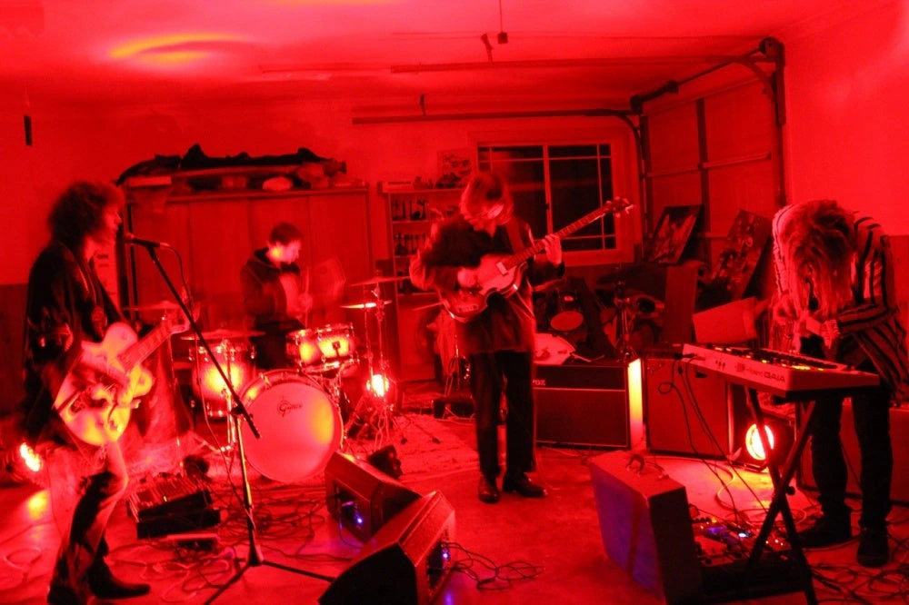 Ultraviolet Fuzz