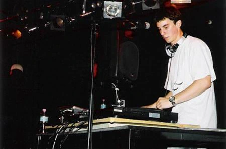 dj menace