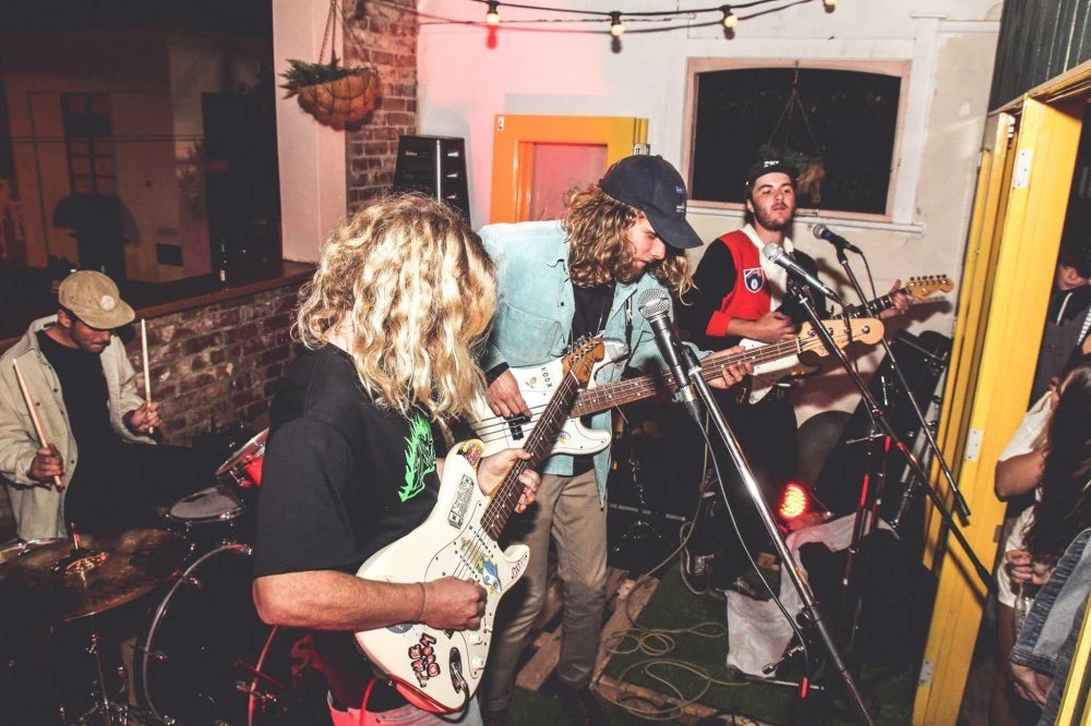 The Weathered Headz