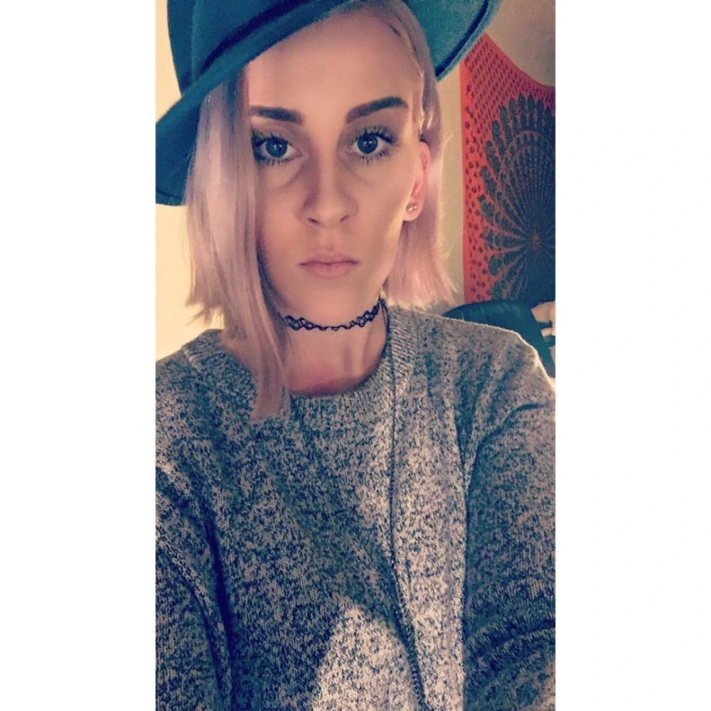 Tee Em