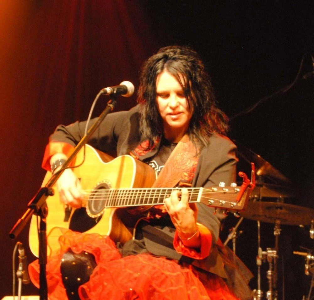 Carinda Christie