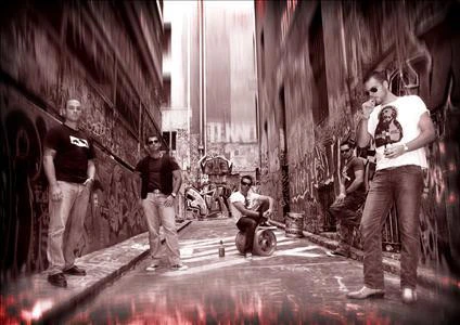 REDARMWAR