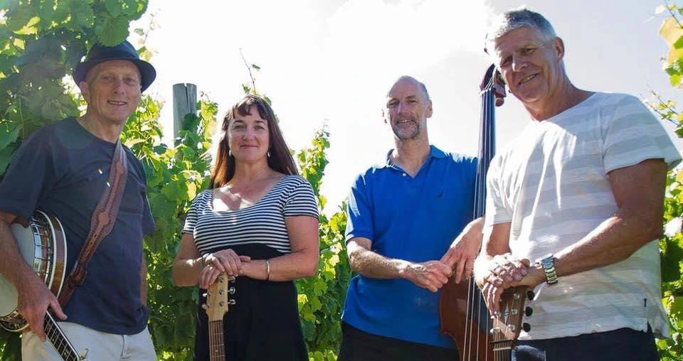 Lynne Moloney & The Teachers Pets