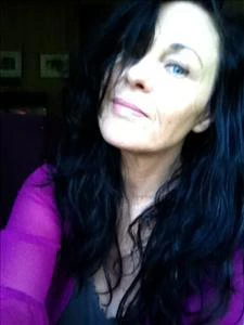 Lizzi Holt