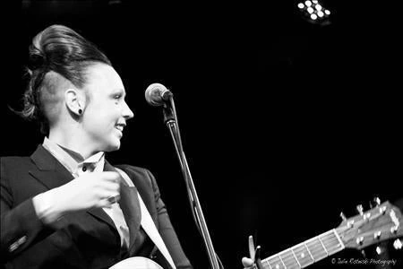 Alexis Nicole & The Missing Pieces
