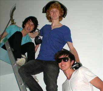 LCDStarship