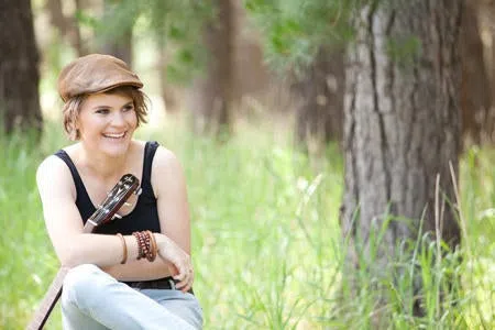 Kelly Menhennett