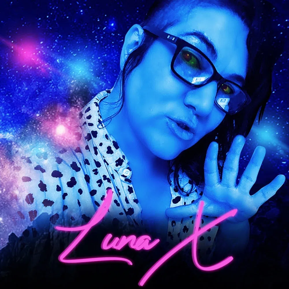 Luna X