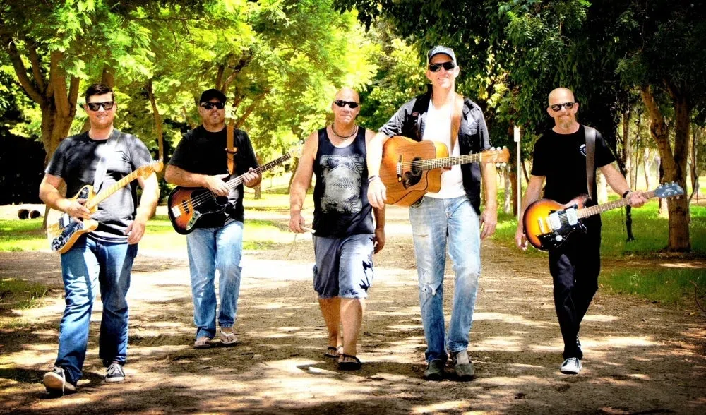 Carrot Bowen & The Collective