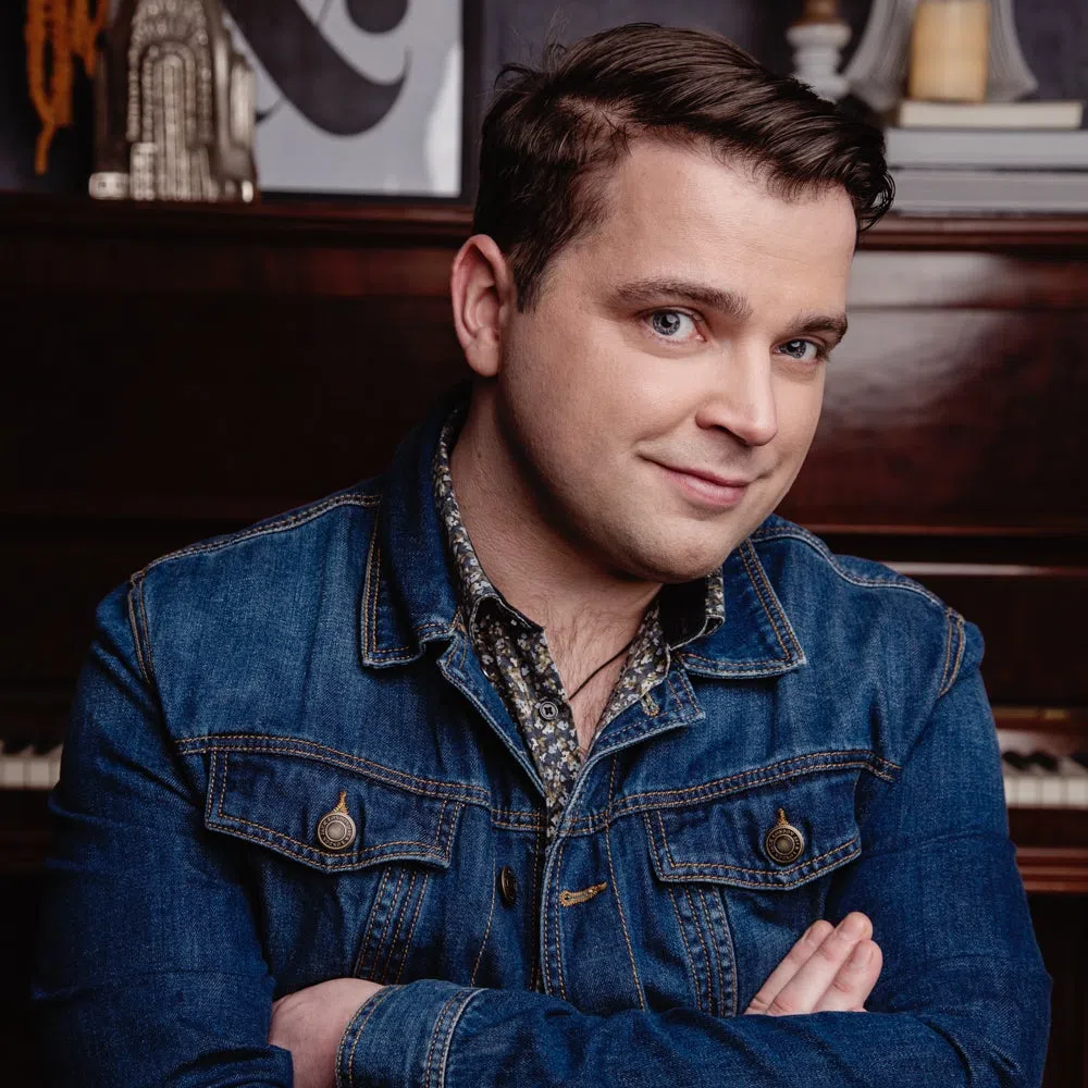 Jonathon Holmes