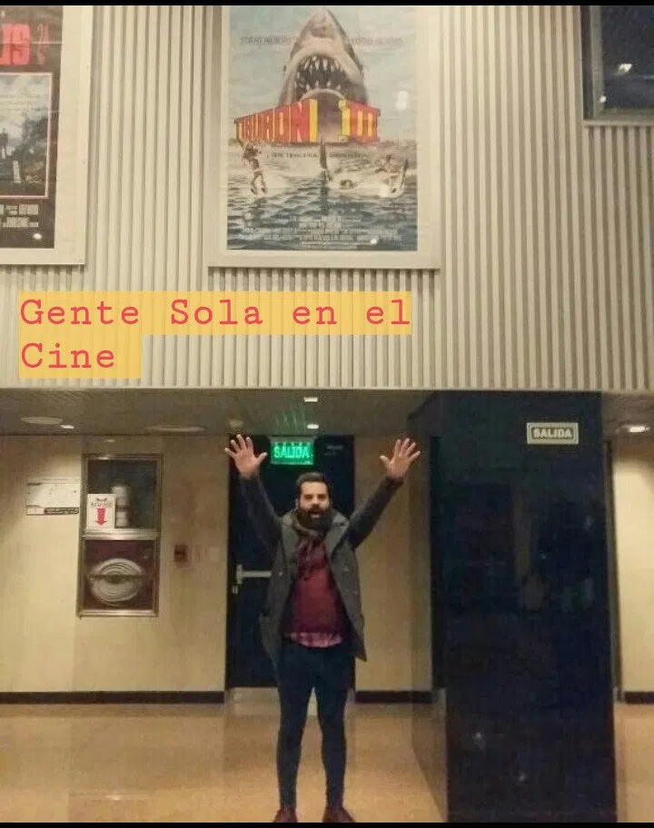 Gente Sola en el Cine
